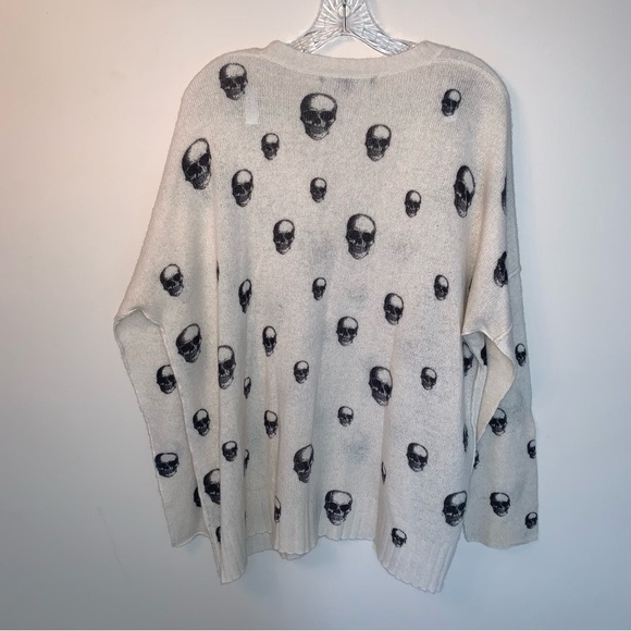360 Cashmere Chalk Jolie V Neck Skull Sweater L - Picture 3 of 9